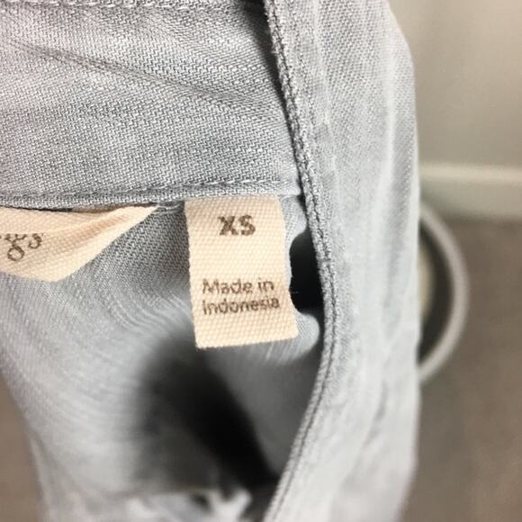 Soft Surroundings Gray Chambray Short Sleeve Button Dwon XS - Picture 7 of 8